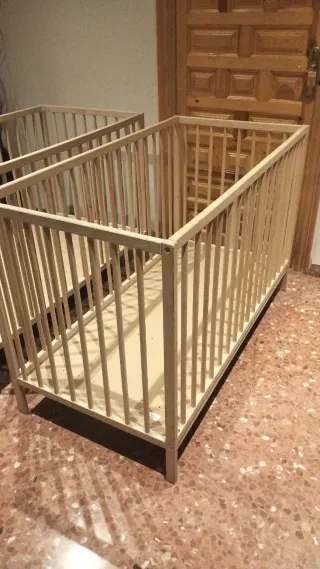 2 Cunas de madera IKEA