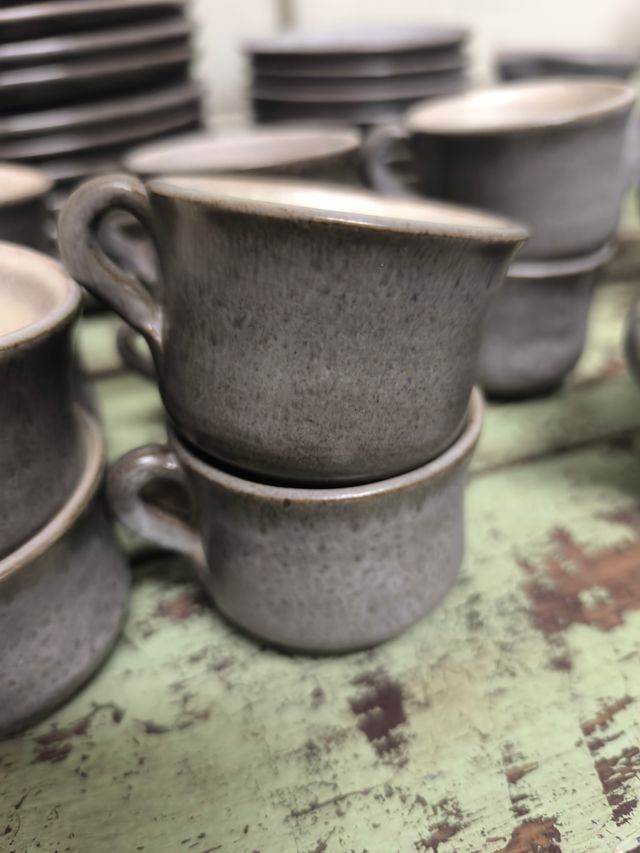 Set caffè vintage in ceramica firmato. 43 pezzi