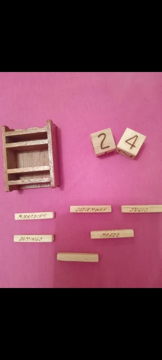 CALENDARIO ARTESANAL DE MADERA