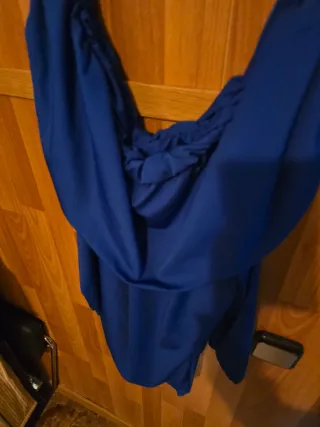 Lote Ropa Roja el precio es por pieza