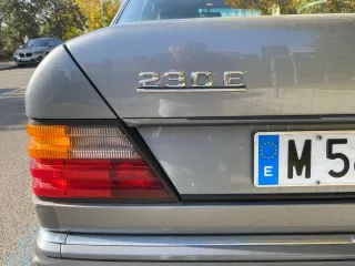 Mercedes-Benz Clase E 1993