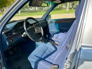Mercedes-Benz Clase E 1993