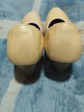 Zapatos Pitillos Talla 38 Beige