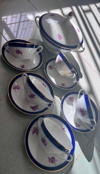 Servizio da tè/caffè in porcellana con zuppiera