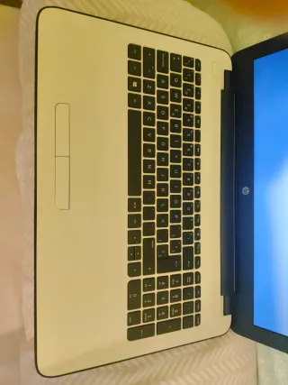 Portátil HP Blanco 2