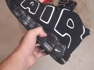Nike Air More Uptempo Negro