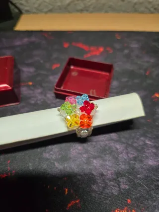 Anillo de bisutería multicolor