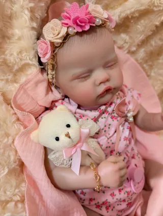 Reborn puedes venir a verla y también hago envíos