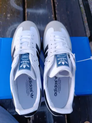 Adidas Samba OG Blancas y Negras