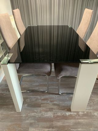 Tavolo da Pranzo Nero e Bianco in Cristallo