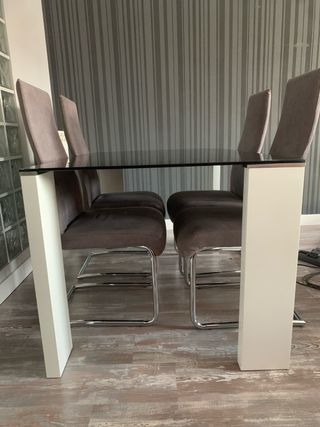 Tavolo da Pranzo Nero e Bianco in Cristallo