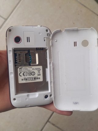 Samsung Galaxy Y Hello Kitty Bianco *leggi*