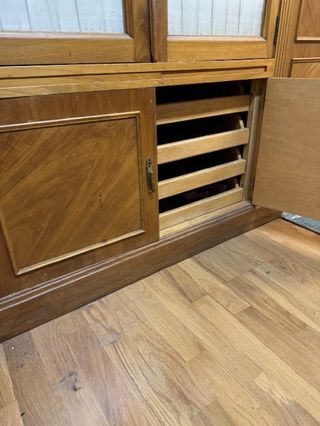 Armario de castaño con cama central 3,20mts