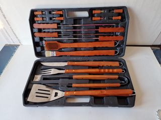 Set barbecue completo di accessori per la cottura