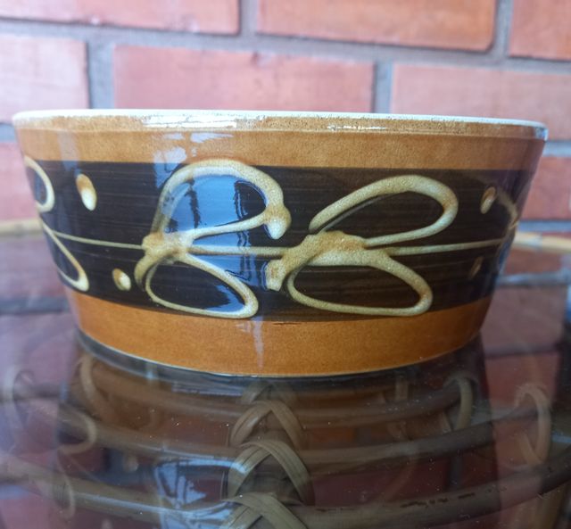 Ensaladera Cerámica Vintage Marrón y Negra