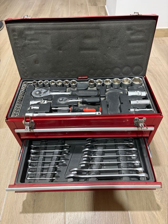 Caja herramientas metalica