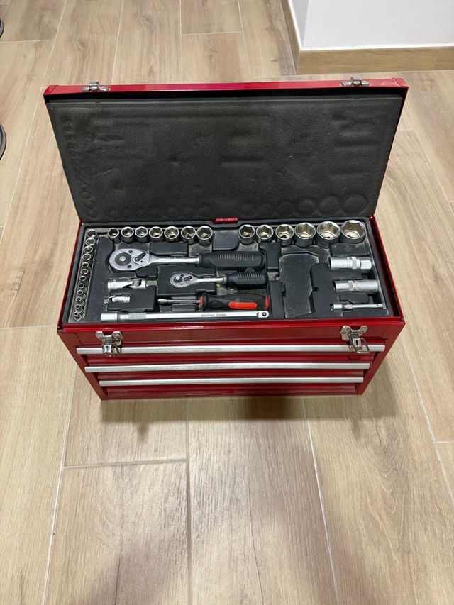 Caja herramientas metalica