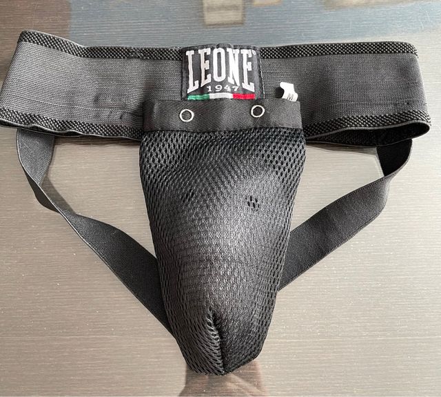 Coquilla Leone 1947 Negra