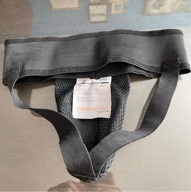 Coquilla Leone 1947 Negra