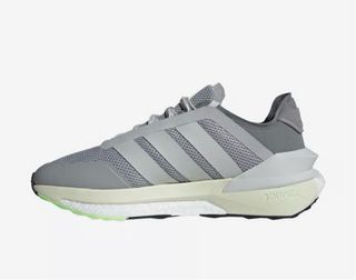 Zapatillas Adidas Avryn Grises.