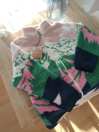 Forro polar estampado multicolor