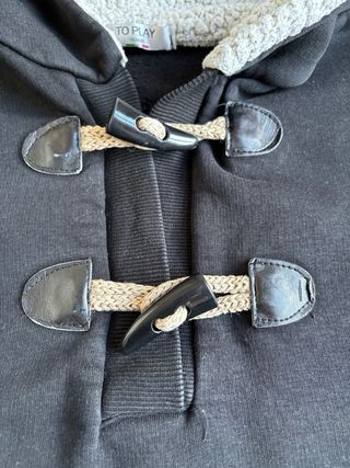 Felpa donna con cappuccio e alamari