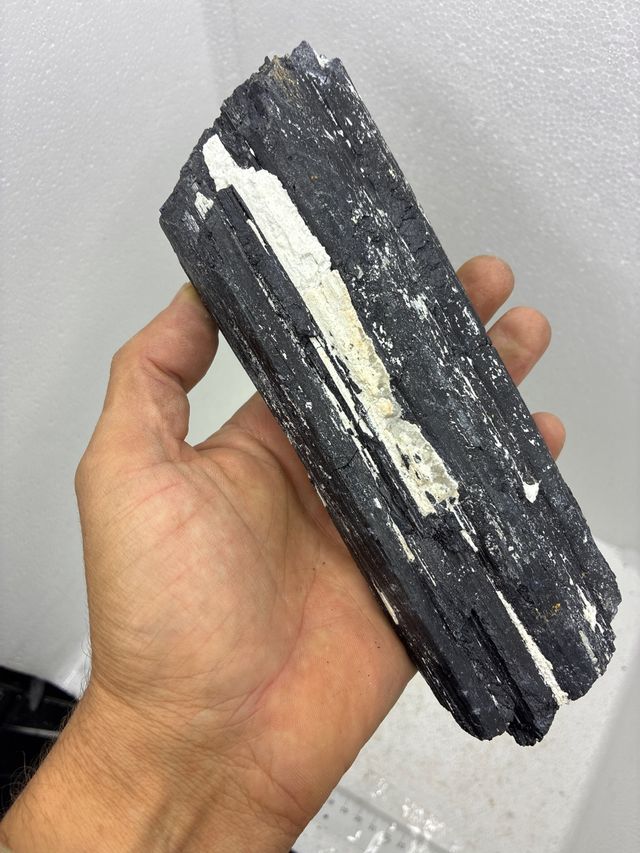 Turmalina nera naturale con quarzo più di 1kg