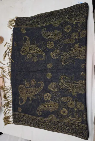 Echarpe azul con estampado paisley