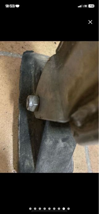 Escalera de seguridad amarilla