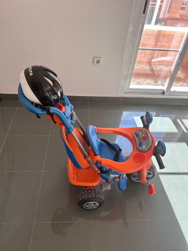 Triciclo Feber Naranja y Azul