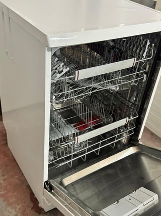 LAVAVAJILLAS AEG DOS BANDEJAS EN BLANCO