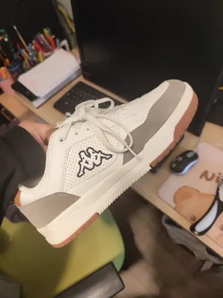 Tenis Kappa Blancos y Grises