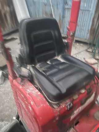 Mini excavadora Bobcat 08