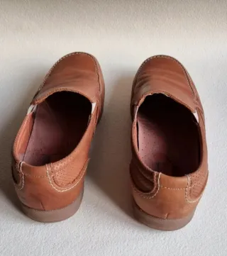 Zapatos de piel marrón talla 43