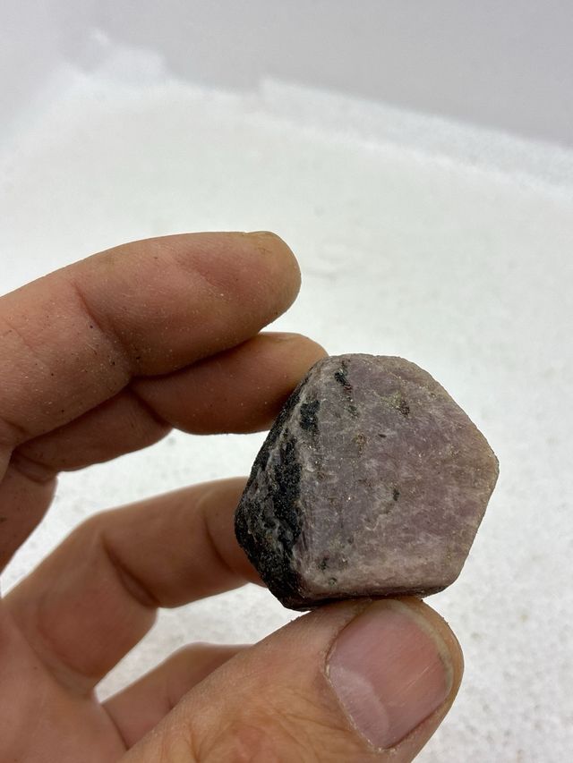 Rubino Naturale in Grezzo