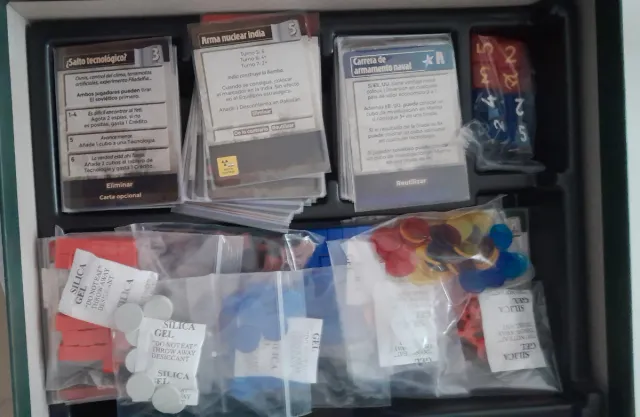 2 Minutos para Medianoche Juego Estrategia