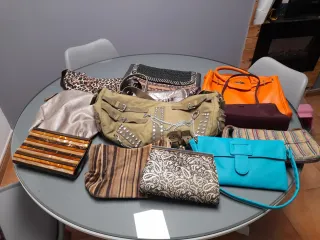 Lote de bolsos varios estilos