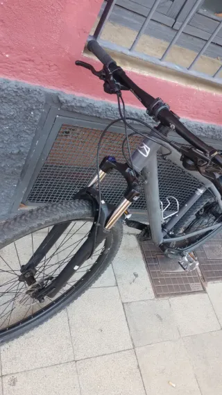 Bicicleta de Montaña Aluminio Reacondicionada