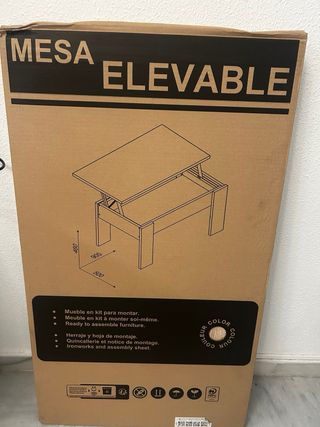 Tavolo da soggiorno in legno e marmo