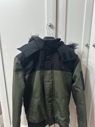Chaqueta Hollister Verde y Negra Talla XS