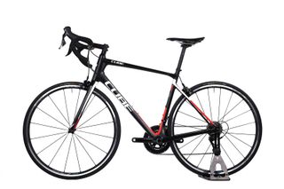 Cube Attain talla 56