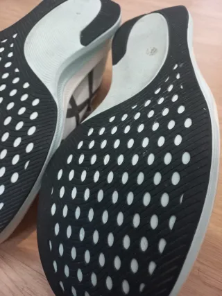 Zapatillas Asics Yogiri S4+