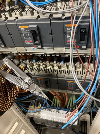 ELECTRICISTA A DOMICILIO EN MADRID