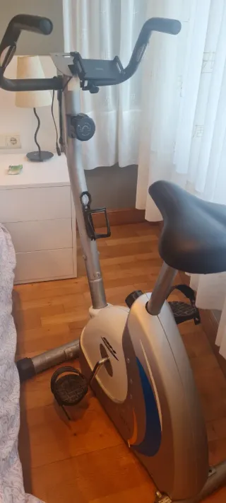 Bicicleta Estática BH Fitness