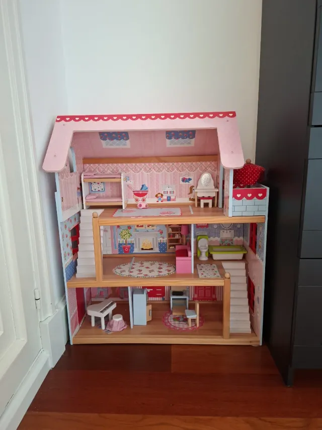 Casita de muñecas de madera, 3 plantas