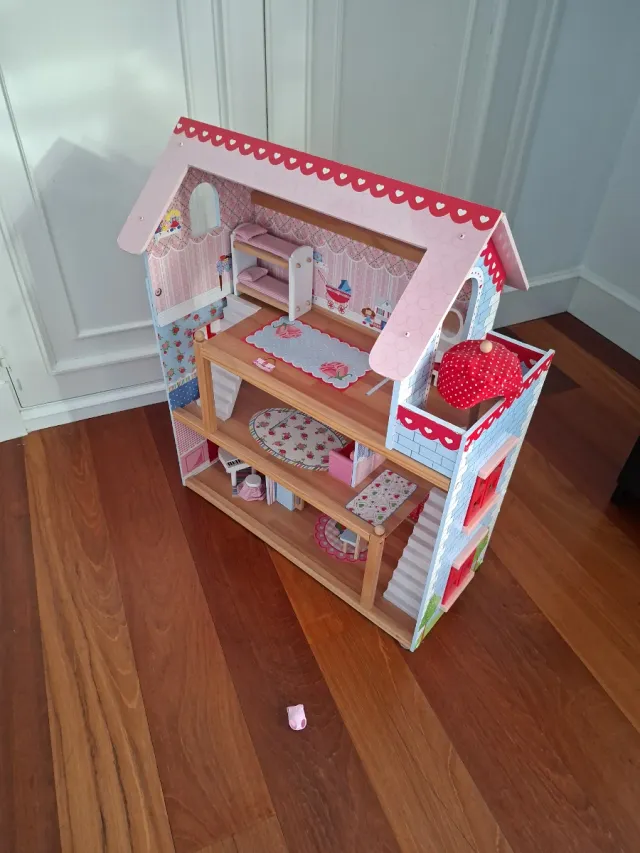 Casita de muñecas de madera, 3 plantas