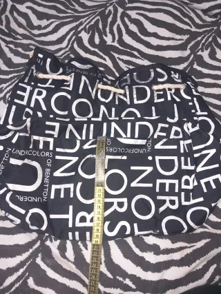 Set 4 borse/beauty/astucci Undercolors Benetton