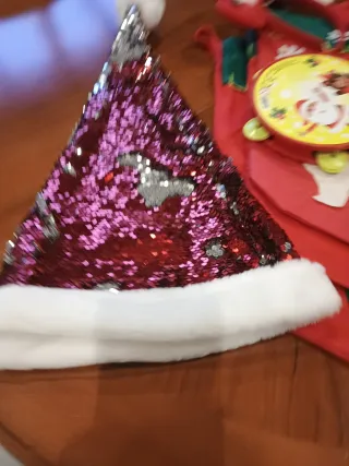 Lote Gorros Papa Noel, Botas y Panderetas