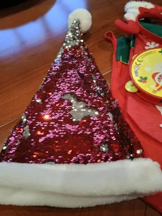 Lote Gorros Papa Noel, Botas y Panderetas