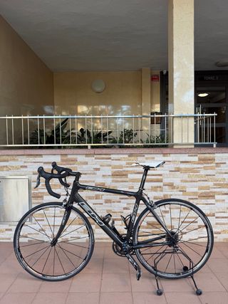 Bicicleta de carretera BH G3 ( full Carbono 100%